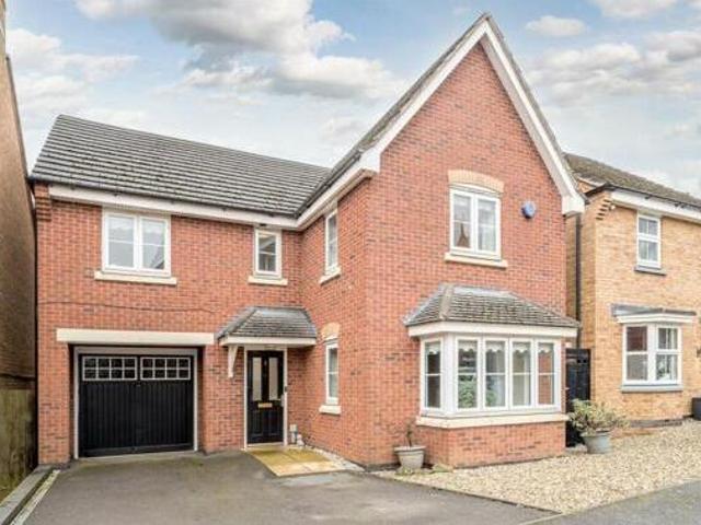 House for sale in Brierley Hill, West Midlands