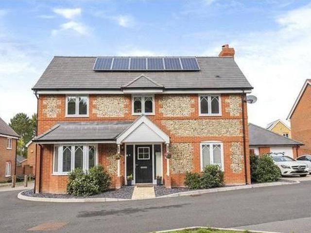 House for sale in Hampshire