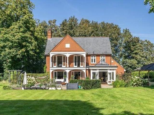 House for sale in Surrey