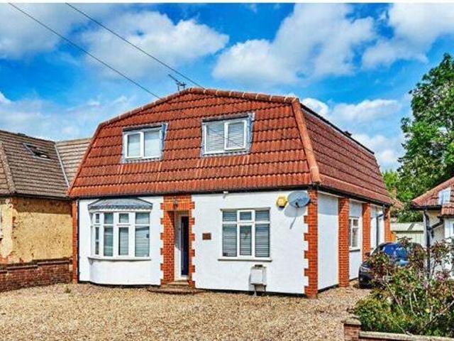 House for sale in Five Acres, Hertfordshire