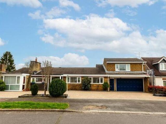 House for sale in Five Acres, Hertfordshire