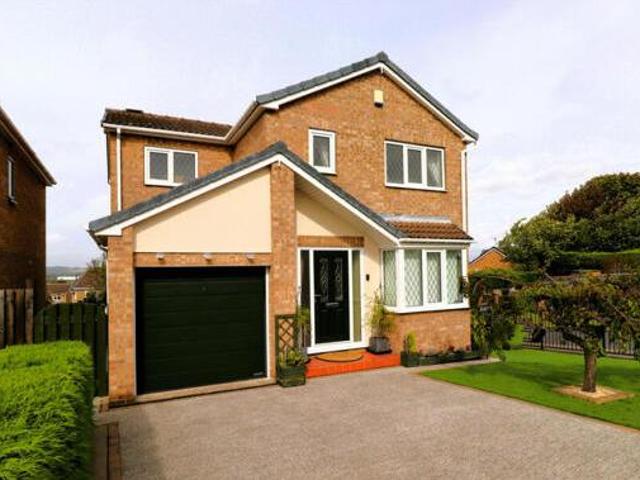 House for sale in Pogmoor, South Yorkshire
