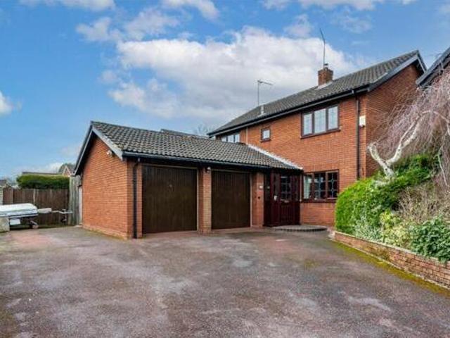 House for sale in Redditch, Worcestershire