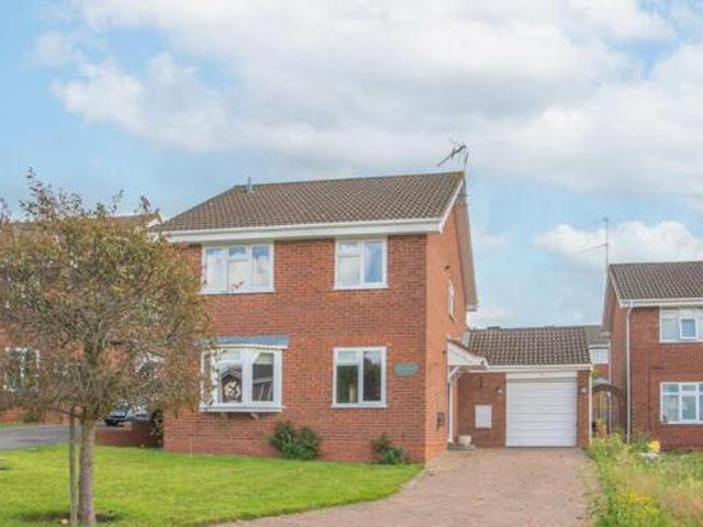House for sale in Hunt End, Redditch
