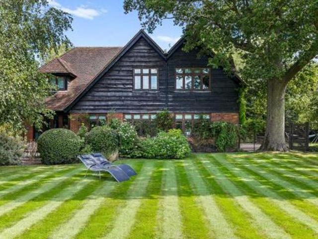 House for sale in Red Hill, Surrey