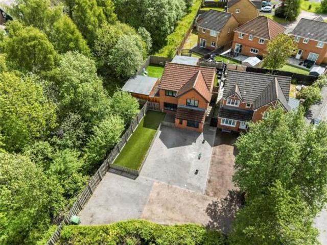 Farm for sale in Carmyle, Scotland
