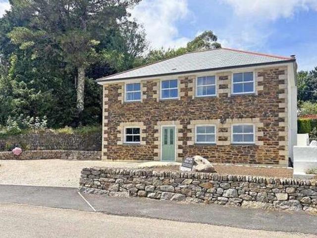 House for sale in Mount Ambrose, Cornwall