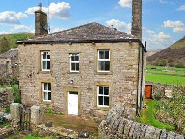 House for sale in Deepcut, Surrey