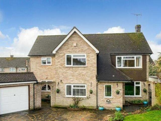 House for sale in Batchworth, Hertfordshire