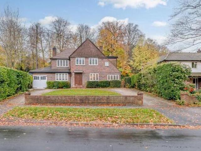 House for sale in Batchworth, Hertfordshire