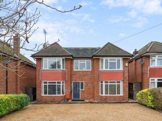 House for sale in Batchworth, Hertfordshire
