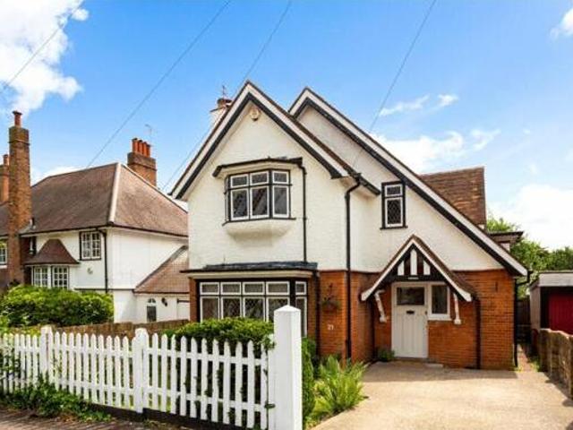 House for sale in Batchworth, Hertfordshire