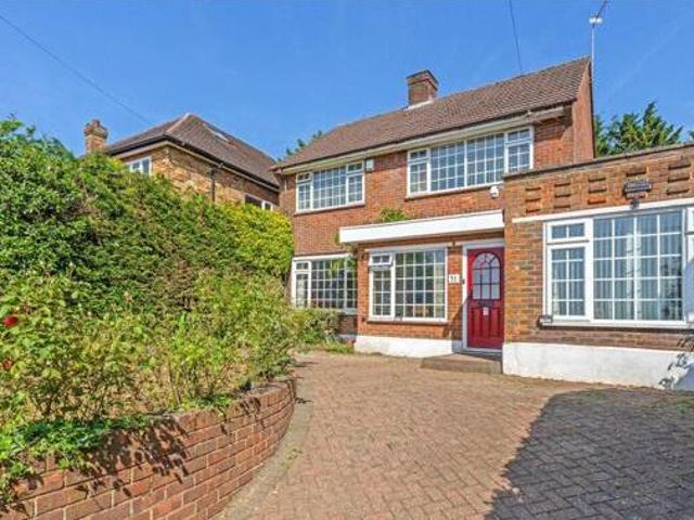 House for sale in Moneyhill, Batchworth