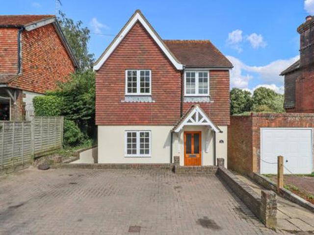 House for sale in Heathlands, East Sussex