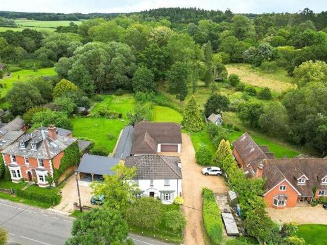House for sale in Barton Stacey, Hampshire