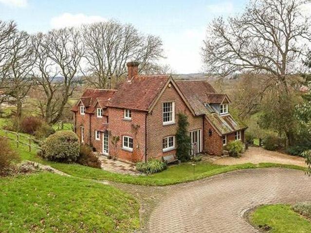 House for sale in Barton Stacey, Hampshire