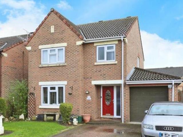 House for sale in Rossington, South Yorkshire