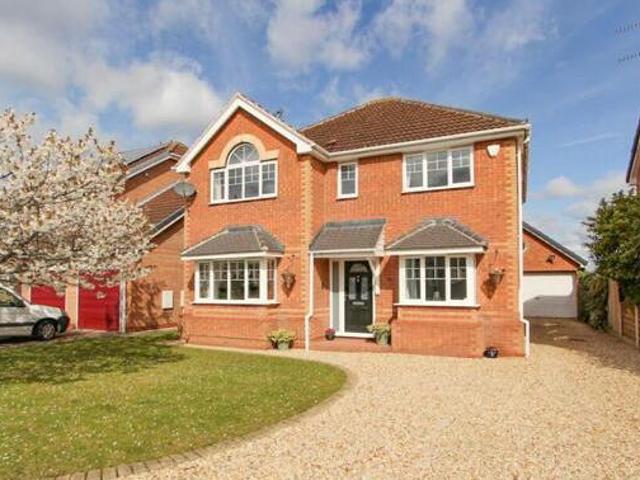 House for sale in Rossington, South Yorkshire