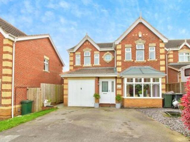 House for sale in Catcliffe, South Yorkshire