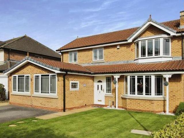 House for sale in Treeton, South Yorkshire
