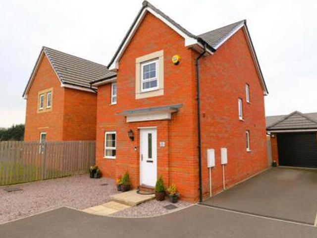 House for sale in Royston, South Yorkshire