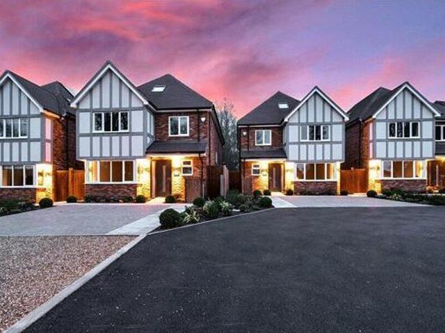 House for sale in Ruislip, Greater London