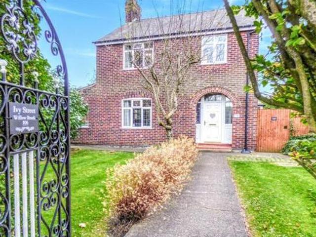 House for sale in Halton
