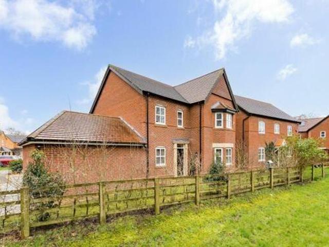 House for sale in Halton