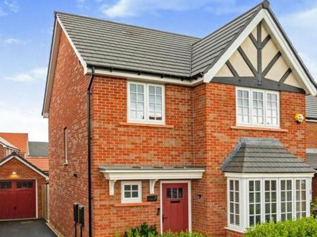 House for sale in Halton