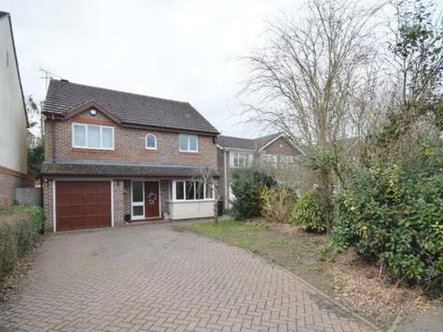 House for rent in Surrey