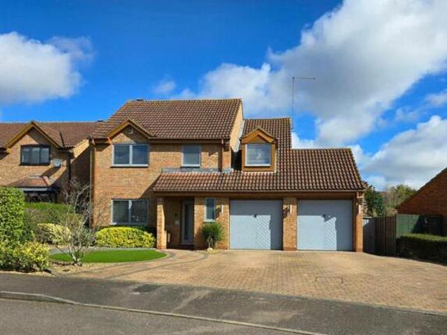 House for sale in Northampton, Northamptonshire