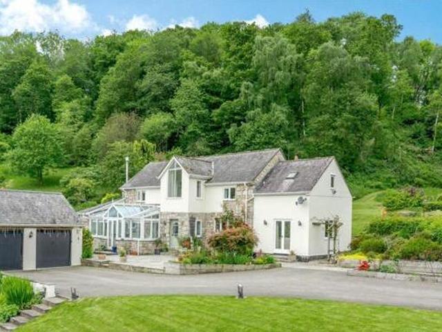 House for sale in Llangan, Wales