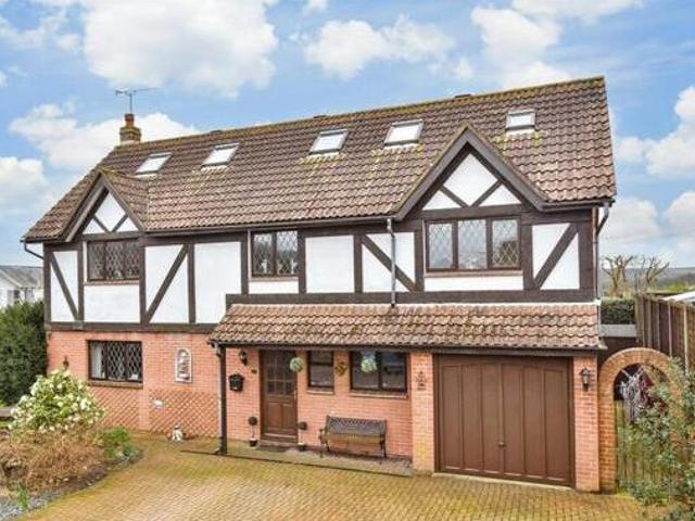 House for sale in Binstead, Ryde