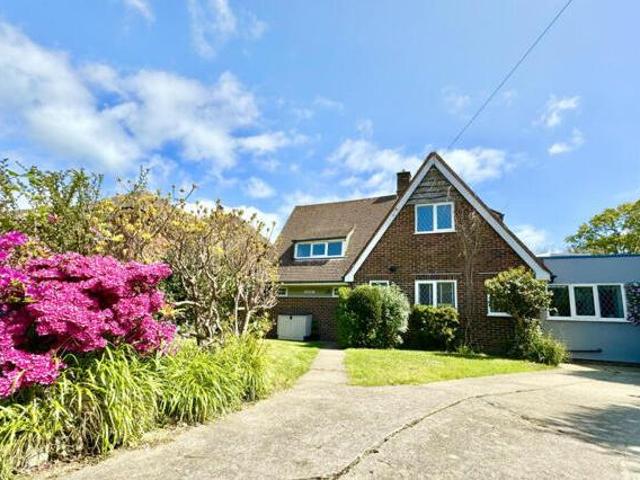House for sale in Binstead, Ryde