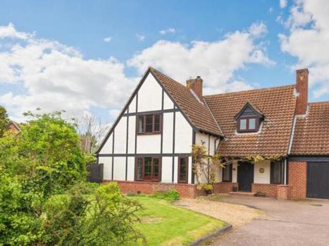 House for sale in Sandy, Bedfordshire