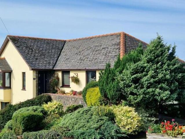House for sale in Saundersfoot, Pembrokeshire