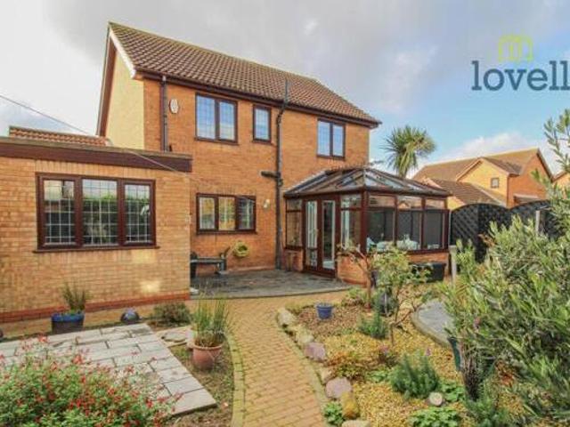 House for sale in Grimsby, North East Lincolnshire