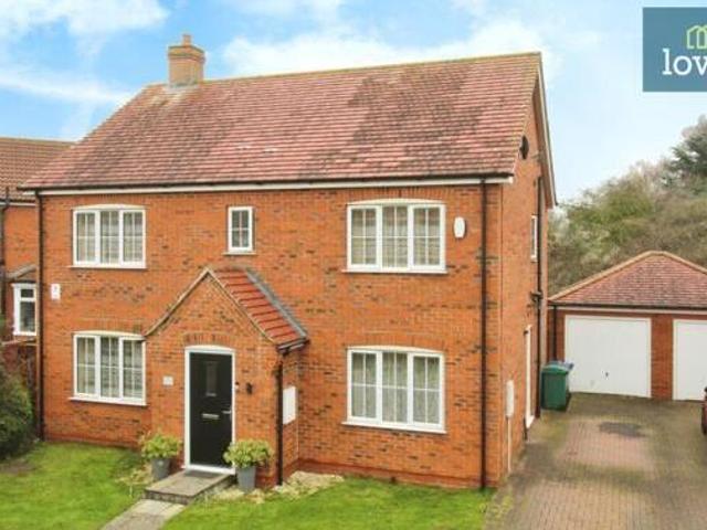 House for sale in Grimsby, North East Lincolnshire