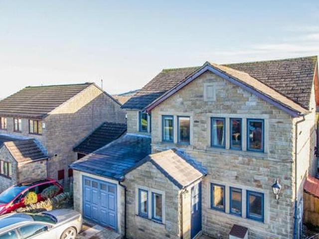 House for sale in Holmfirth, West Yorkshire