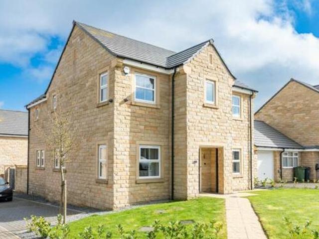 House for sale in Holmfirth, West Yorkshire