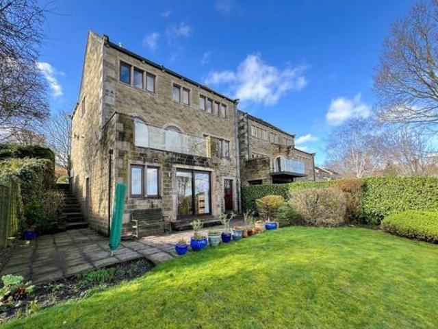 House for sale in Holmfirth, West Yorkshire