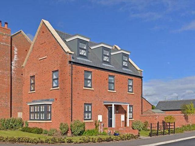 House for sale in Newcourt, Watergate