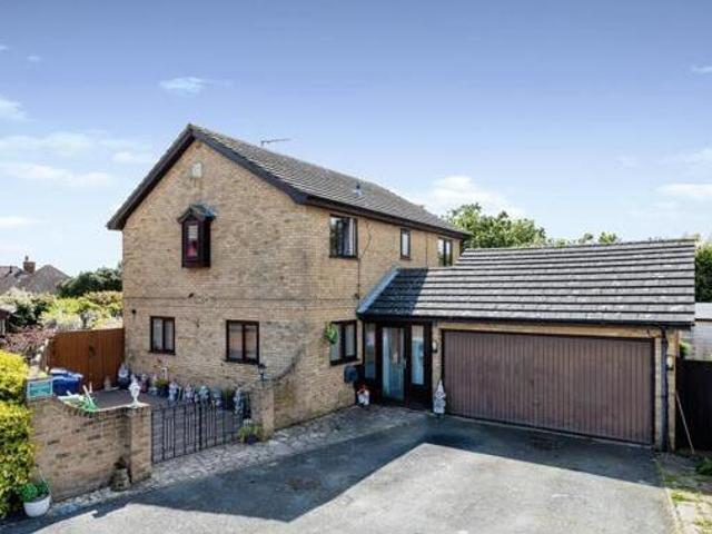 House for sale in Sheerness, Oad Street