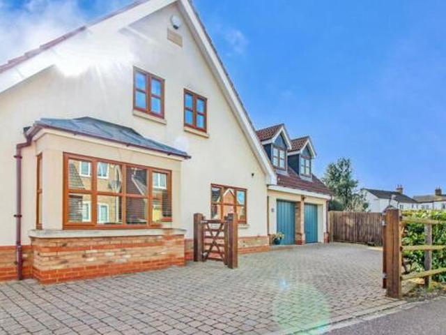 House for sale in Shefford, Bedfordshire