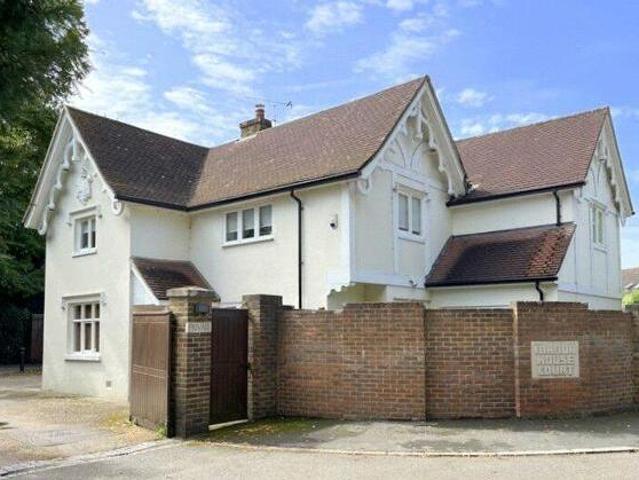 House for sale in Lower Halliford, Surrey