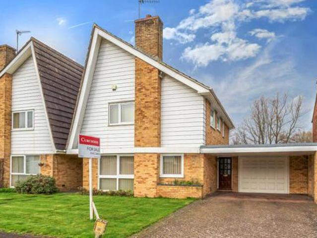 House for sale in Lower Halliford, Surrey
