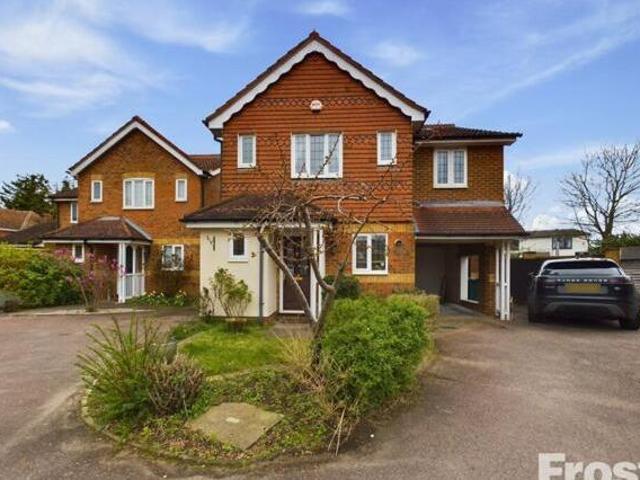 House for sale in Lower Halliford, Surrey