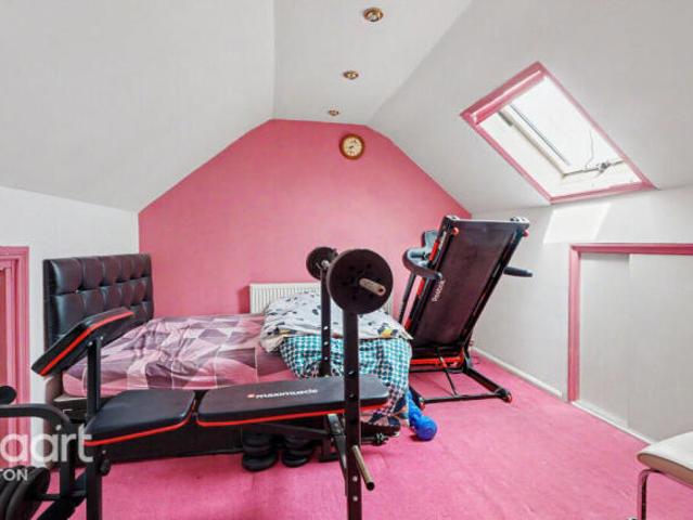 Farm for sale in Spring Park, Luton