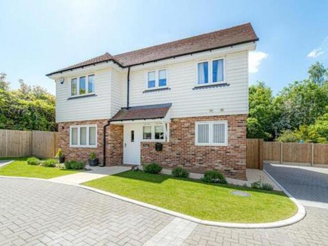 House for sale in Oad Street, Kent