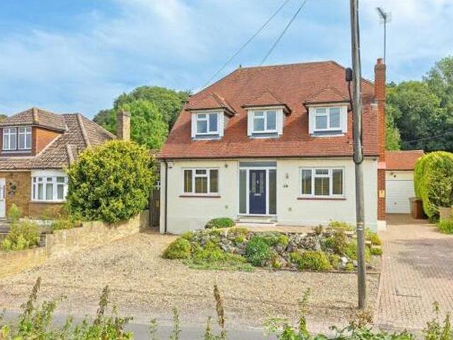 House for sale in Oad Street, Kent